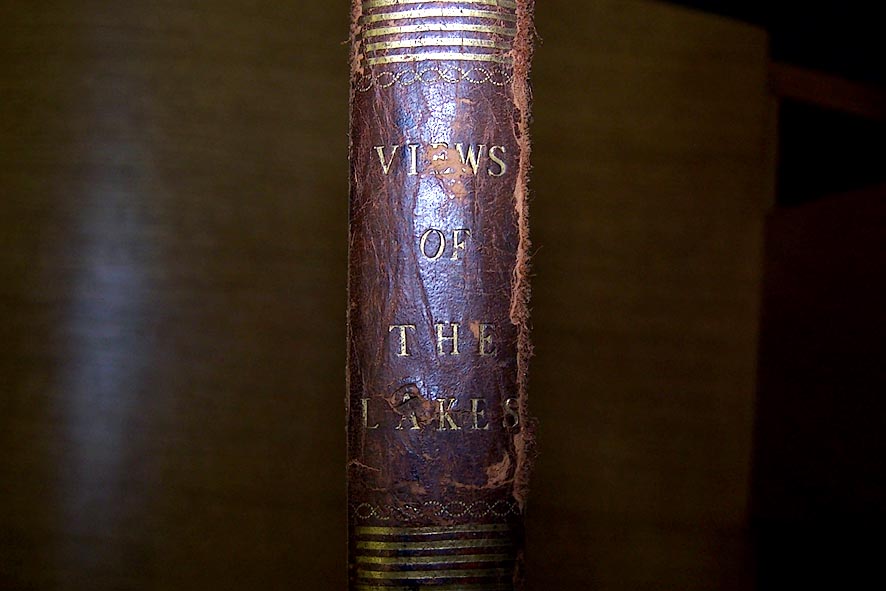 the image acts as a back button