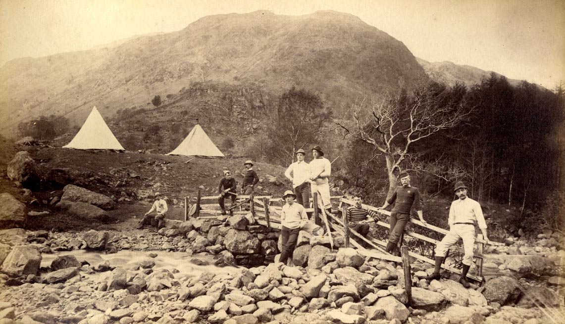 the image acts as a back button