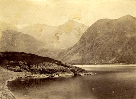 the image acts as a back button