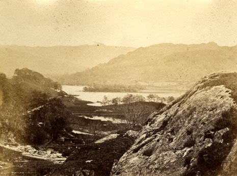 the image acts as a back button