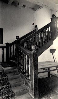 image, button to large image