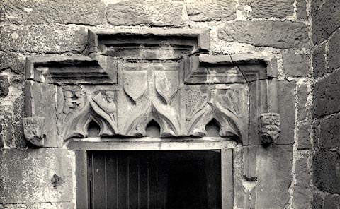 image, button to large image