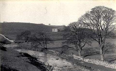 image, button to large image