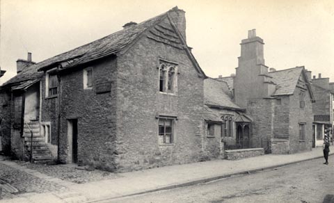 image, button to large image