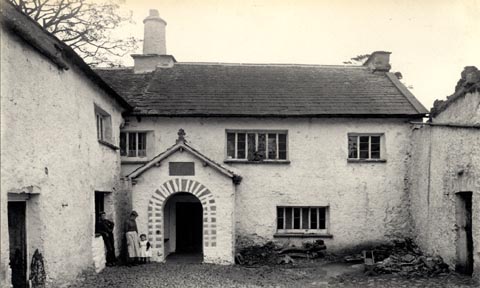 image, button to large image