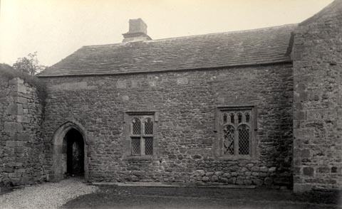 image, button to large image