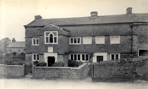 image, button to large image