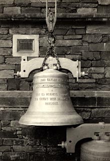 image, button to large image