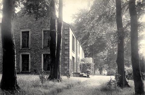 image, button to large image