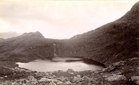 image, button to large image