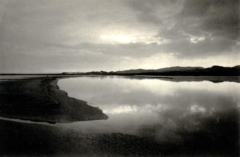 image, button to large image