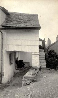 image, button to large image