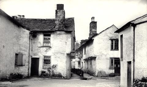 image, button to large image