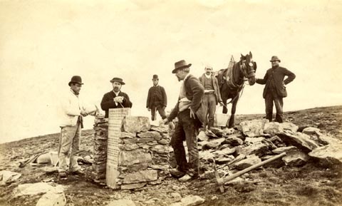 image, button to large image