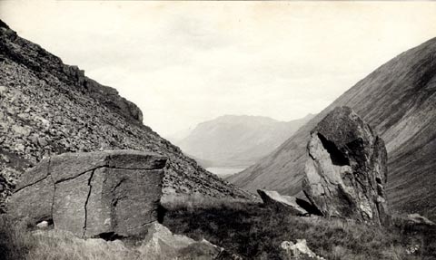 image, button to large image