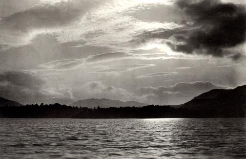 image, button to large image