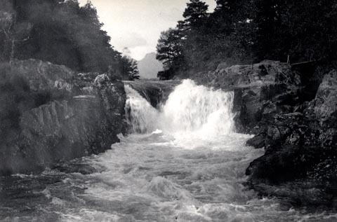 image, button to large image