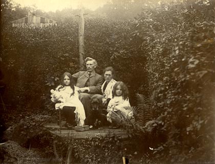 image, button to large image