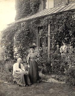 image, button to large image