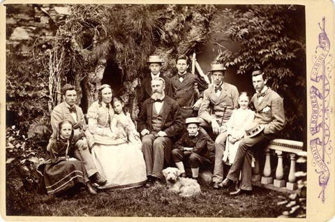 image, button to large image