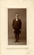 button to large image